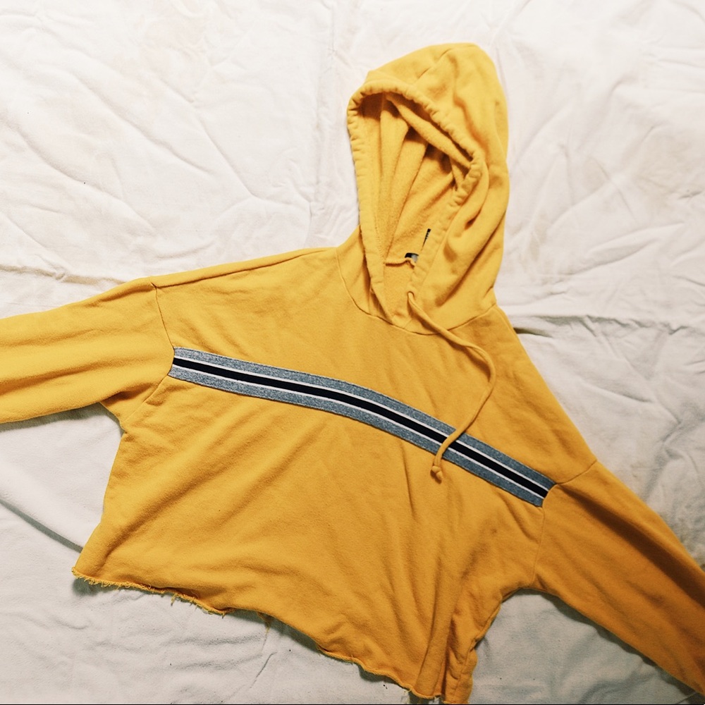 🦋 FOREVER 21 Cropped Yellow Cute Stylish Hoodie - Picture 11 of 11
